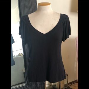 Black vneck shirt